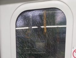 KA Bandara YIA Dilempari Batu di Petak Jalan Patukan-Rewulu