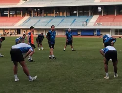 PSIM Yogyakarta Siapkan Strategi Hadapi Persebaya Surabaya, Van Gastel: Tinggal Diperhalus